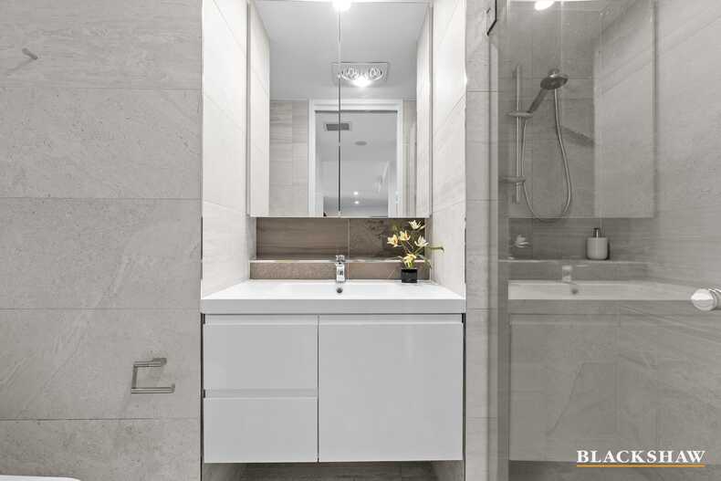 406/55 The Causeway  Kingston