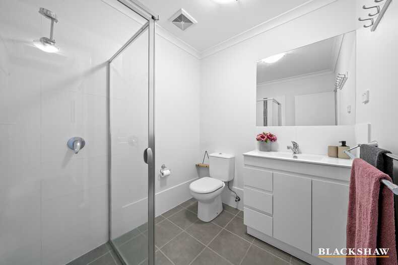 66/41 Philip Hodgins Street  Wright