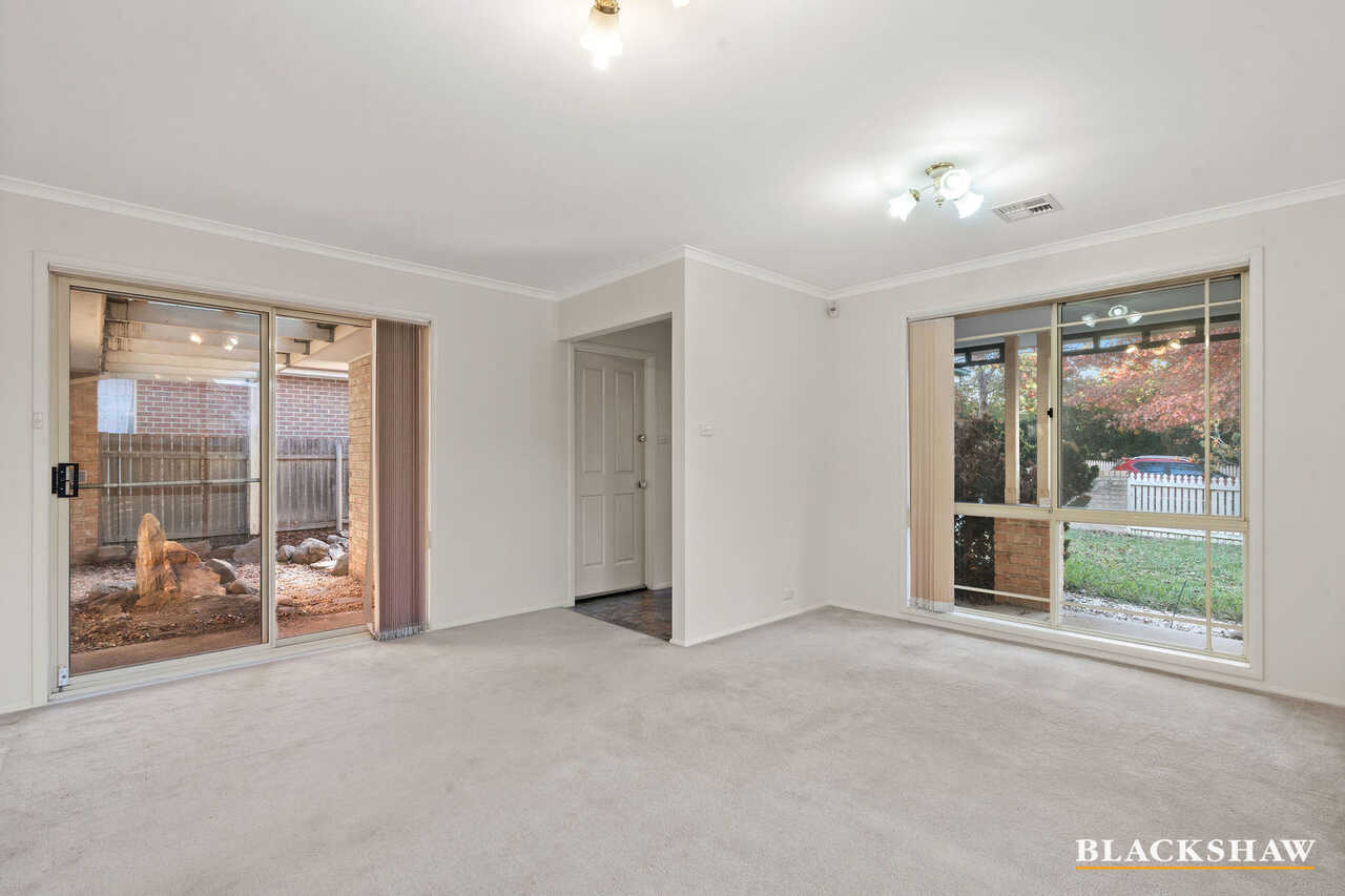 73 Freda Bennett Circuit Nicholls
