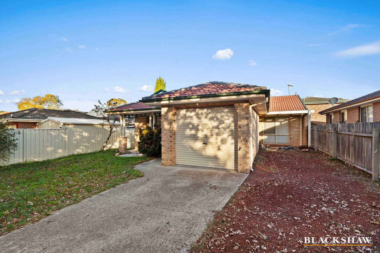 73 Freda Bennett Circuit Nicholls