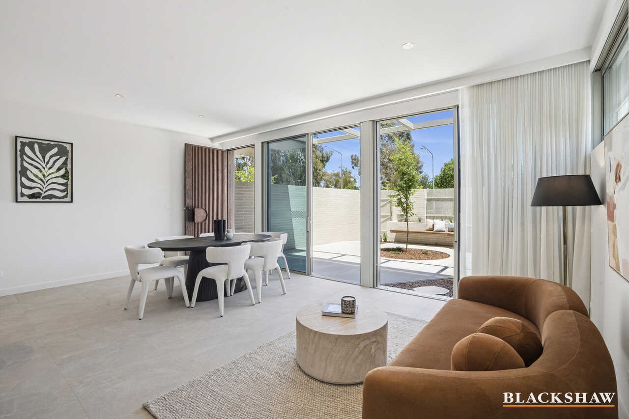 1/8 McCulloch Street, Curtin, Curtin - Thumbnail 4