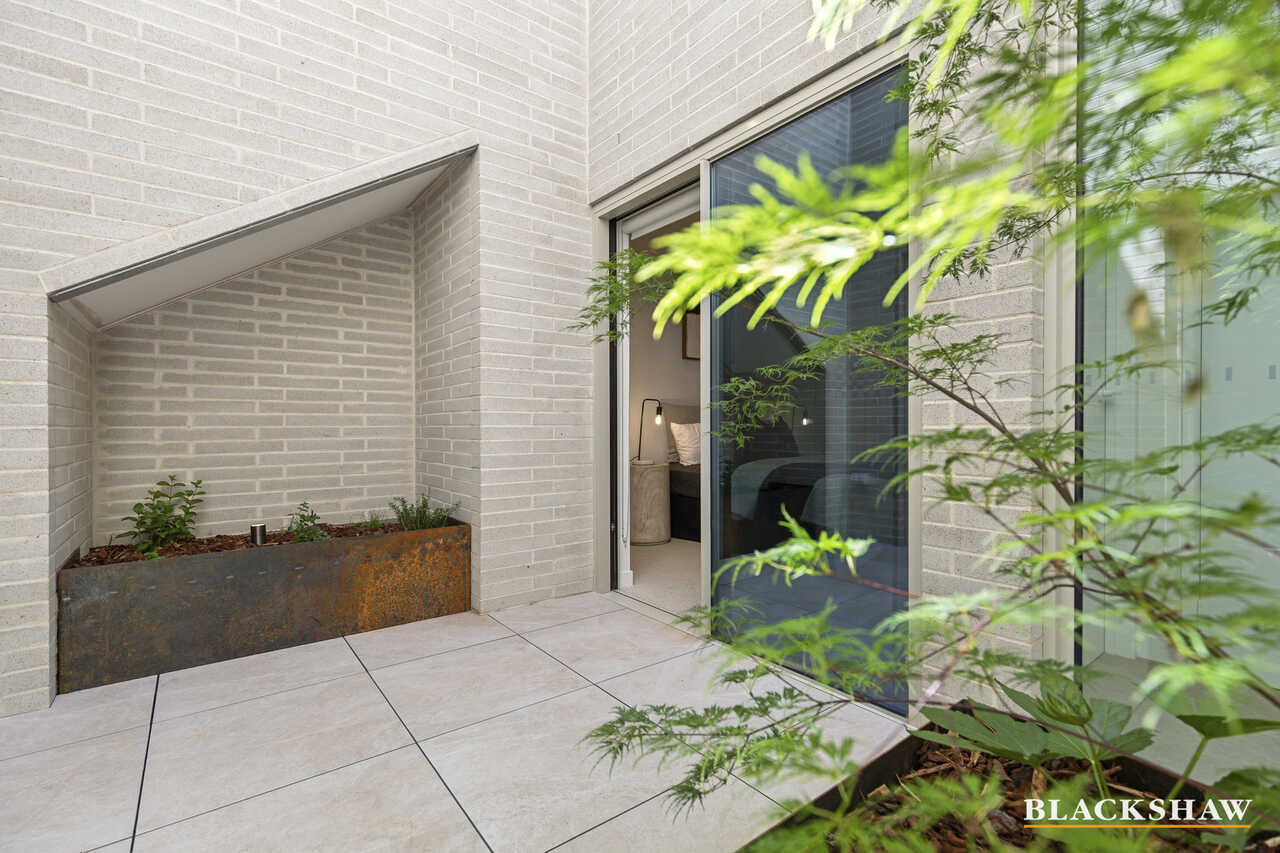 1/8 McCulloch Street, Curtin, Curtin - Thumbnail 8