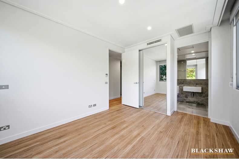 68/15 Coranderrk Street City