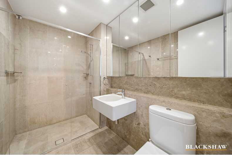 68/15 Coranderrk Street City