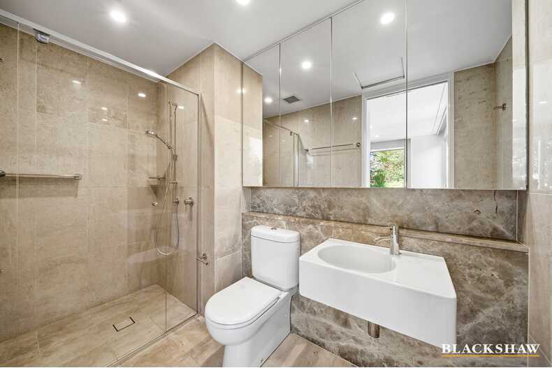 68/15 Coranderrk Street City