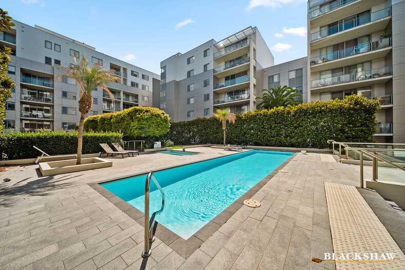 68/15 Coranderrk Street City