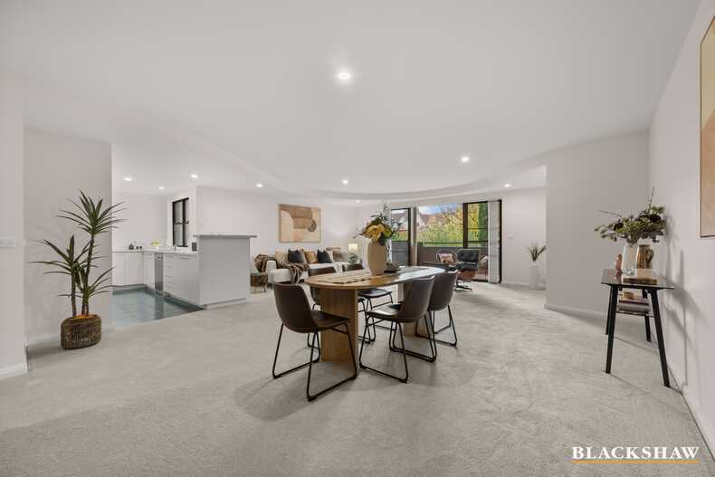27/1 Eldridge Crescent Garran