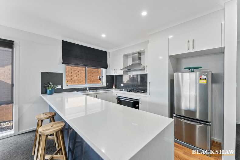 7 Daniel Street Googong