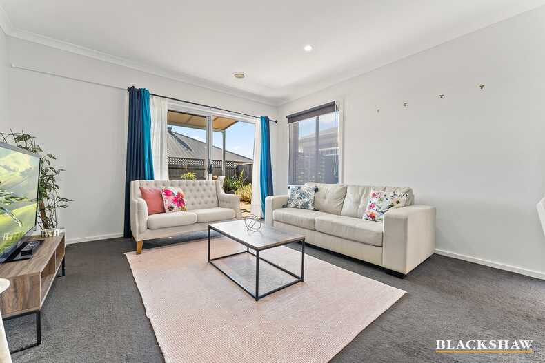 7 Daniel Street Googong