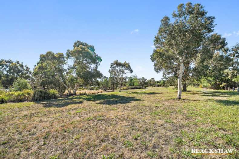 1 Jeff Snell Crescent Dunlop