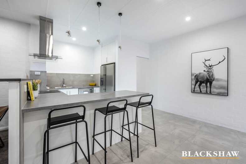23/2 Antis Street Phillip