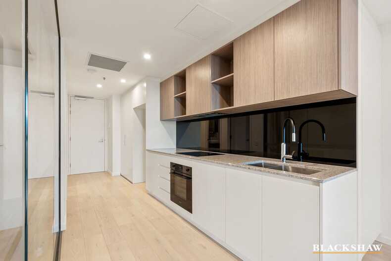 527/61 Cooyong Street Braddon