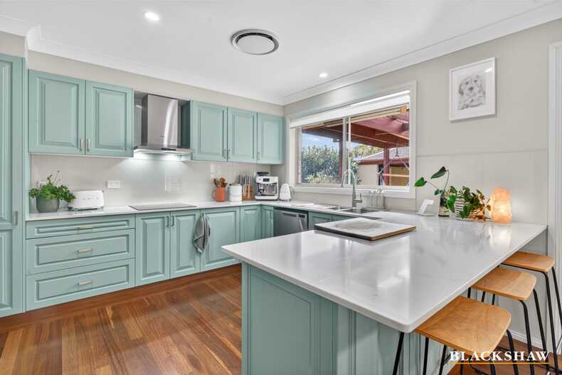 8 France Place Long Beach