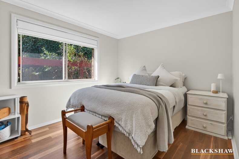 8 France Place Long Beach