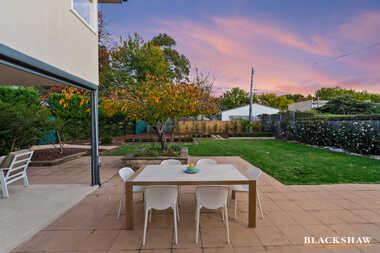 8 Ewart Street Yarralumla
