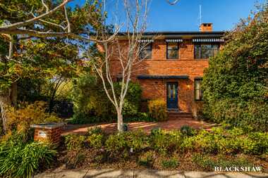 17 Vaughan Gardens Narrabundah