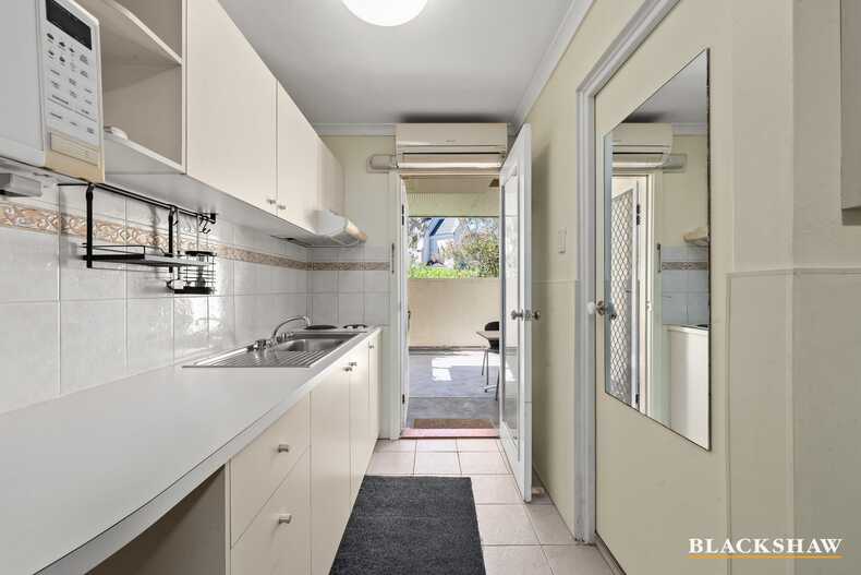 36/47 McMillan Crescent Griffith
