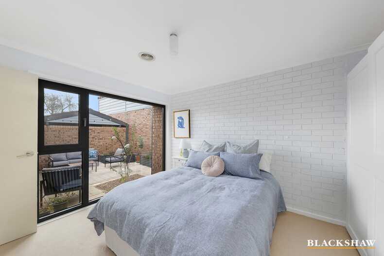 11 MacFarlan Place Latham