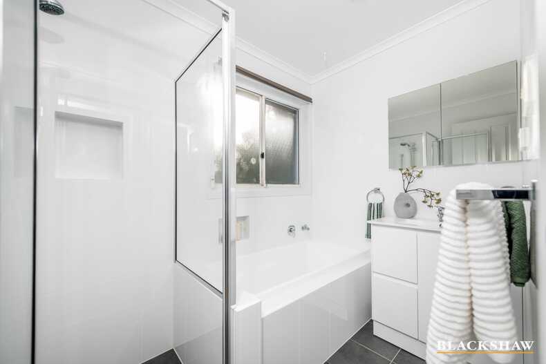 5 Elyard Place Dunlop
