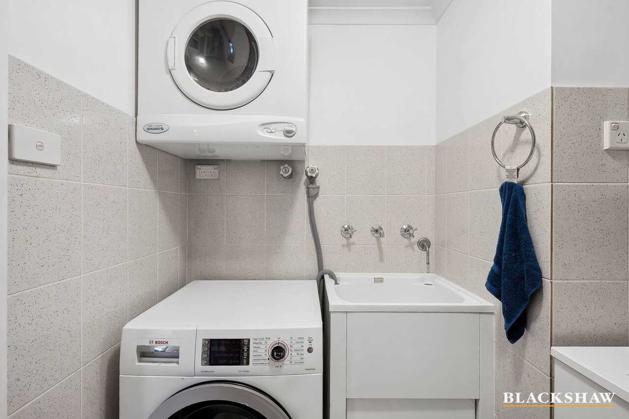 19/10 Ovens Street Griffith