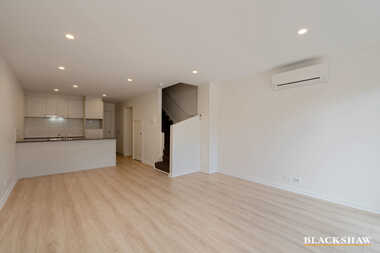 26/21 Bakewell Street Coombs