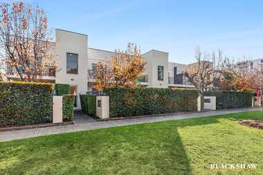 13/15 Oliver Street Lyneham