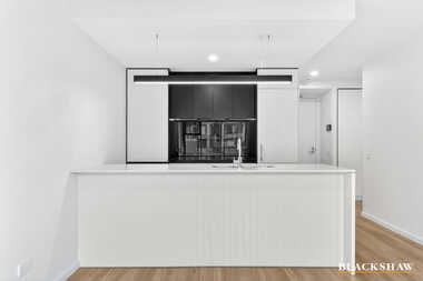 612/19 Challis Street Dickson