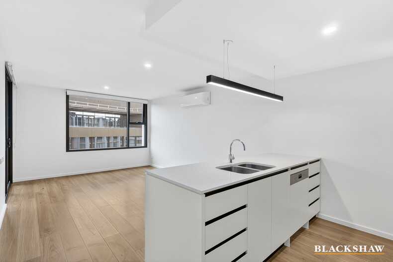 612/19 Challis Street Dickson