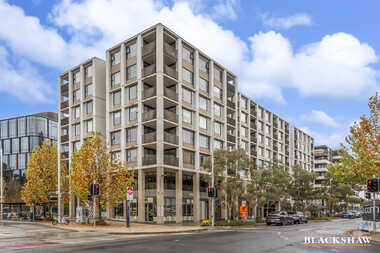 612/19 Challis Street Dickson