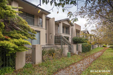 302 Anthony Rolfe Avenue Gungahlin