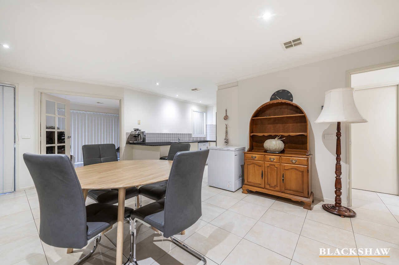 302 Anthony Rolfe Avenue Gungahlin