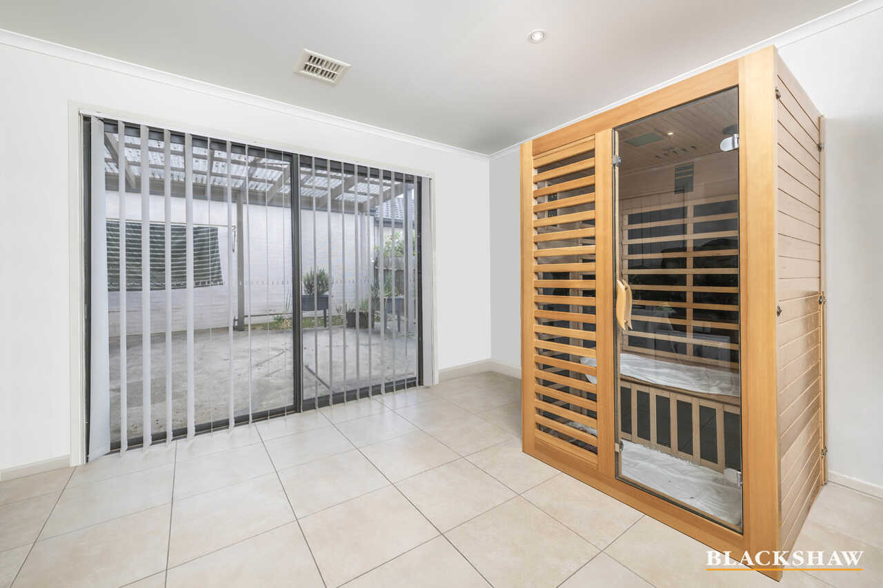 302 Anthony Rolfe Avenue Gungahlin