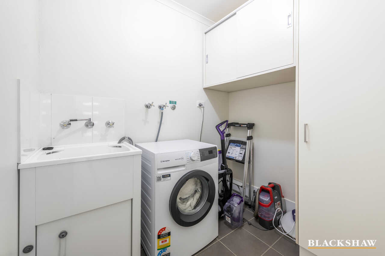 302 Anthony Rolfe Avenue Gungahlin