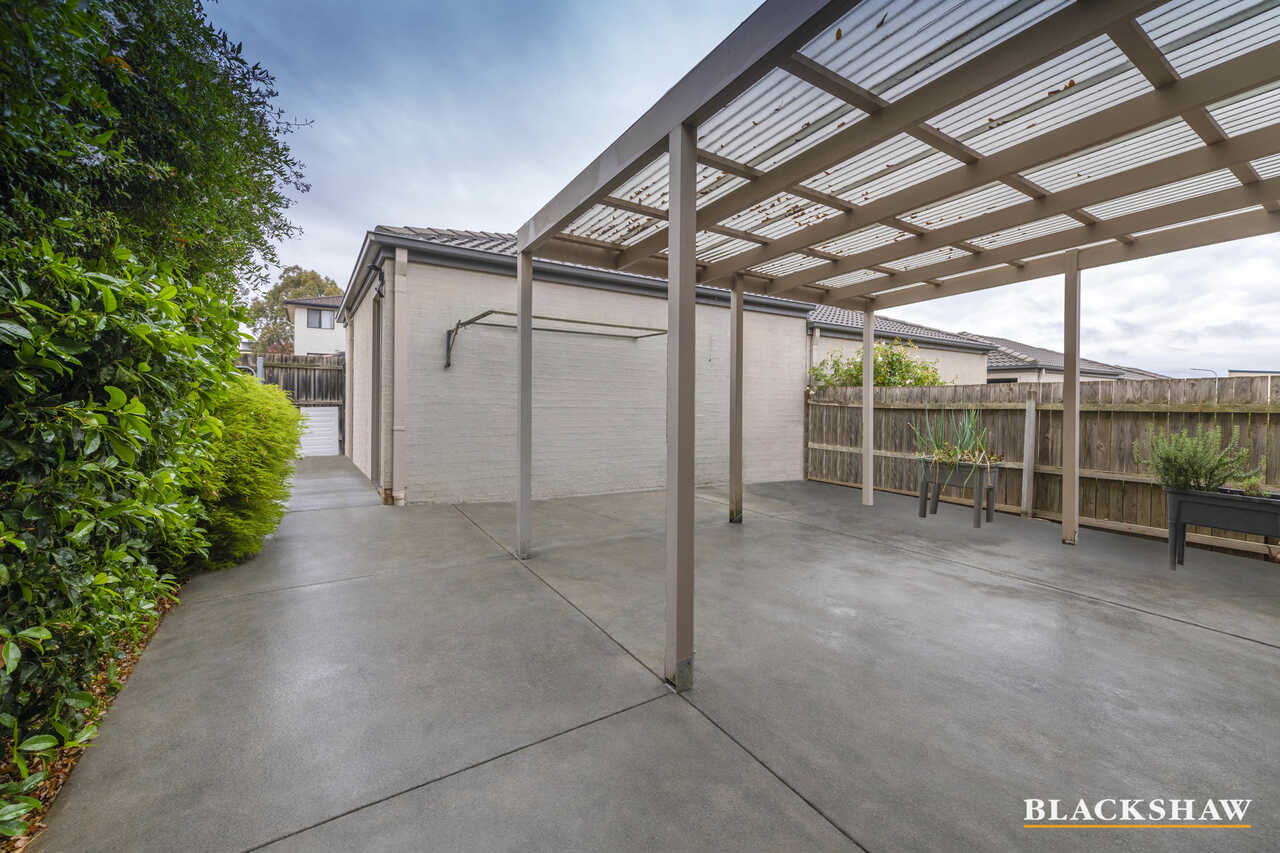 302 Anthony Rolfe Avenue Gungahlin