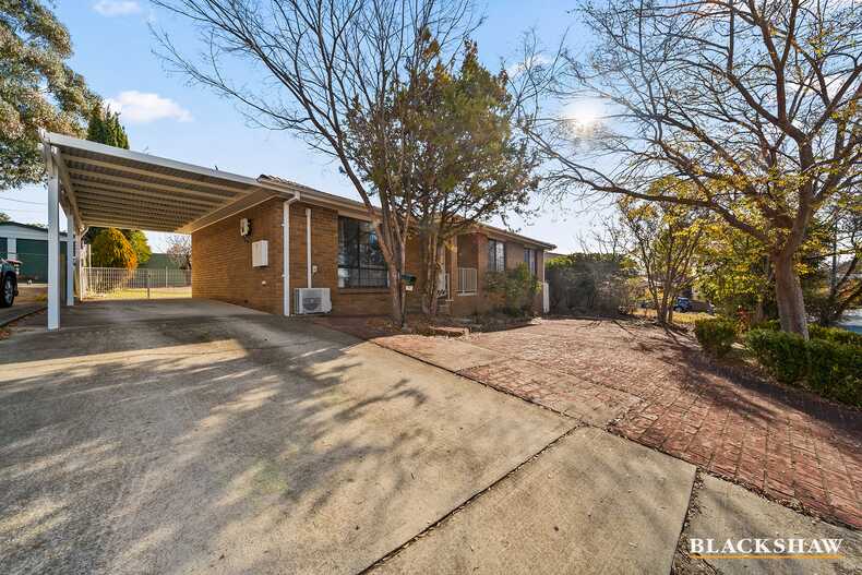 41 Groveland Crescent Isabella Plains 41 Groveland Crescent Isabella Plains