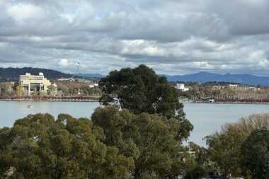 125/62 Constitution Avenue Parkes