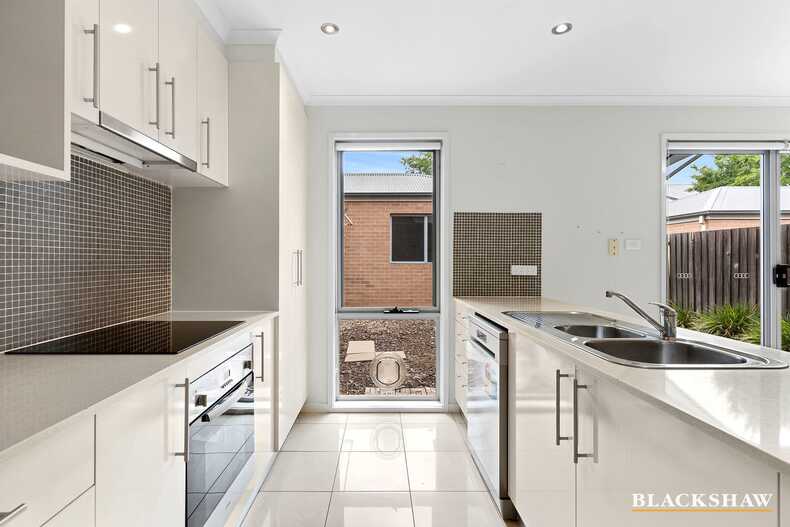 9/20 Helpmann Street Bonython