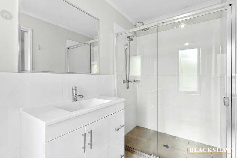 9/20 Helpmann Street Bonython