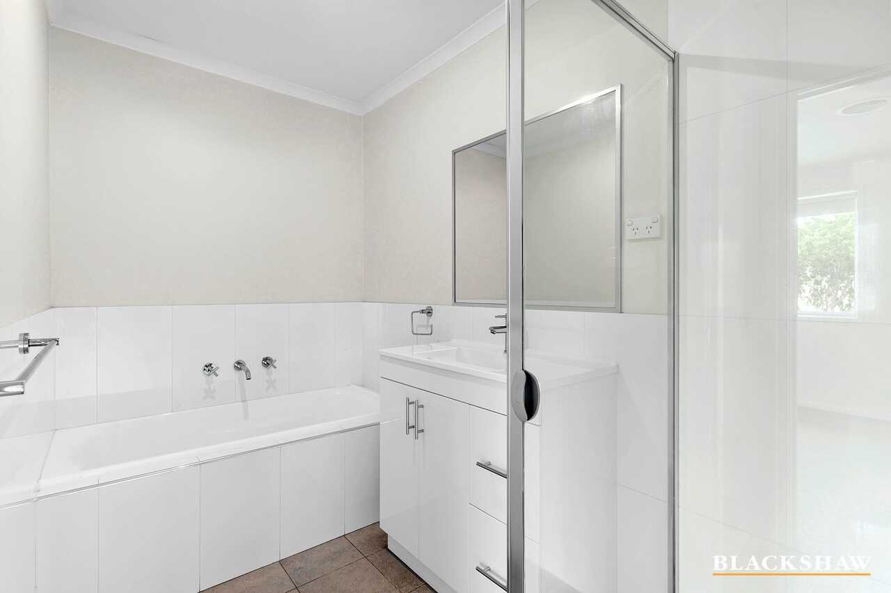 9/20 Helpmann Street Bonython