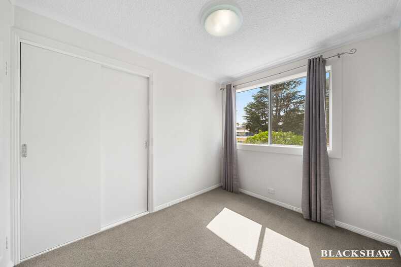 2/17 Campbell Street Queanbeyan