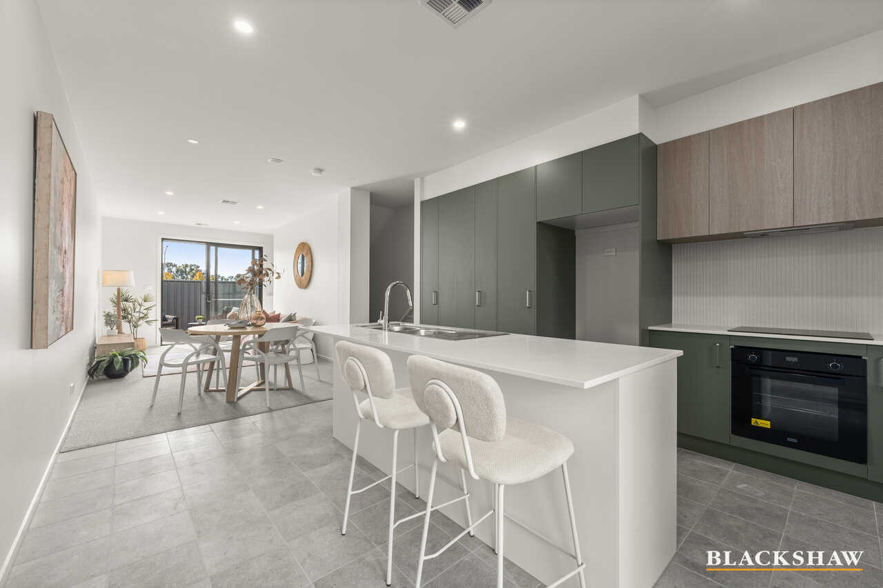 17/75 Kate Crace Street, Gungahlin, Gungahlin - Image 1
