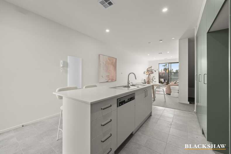17/75 Kate Crace Street Gungahlin