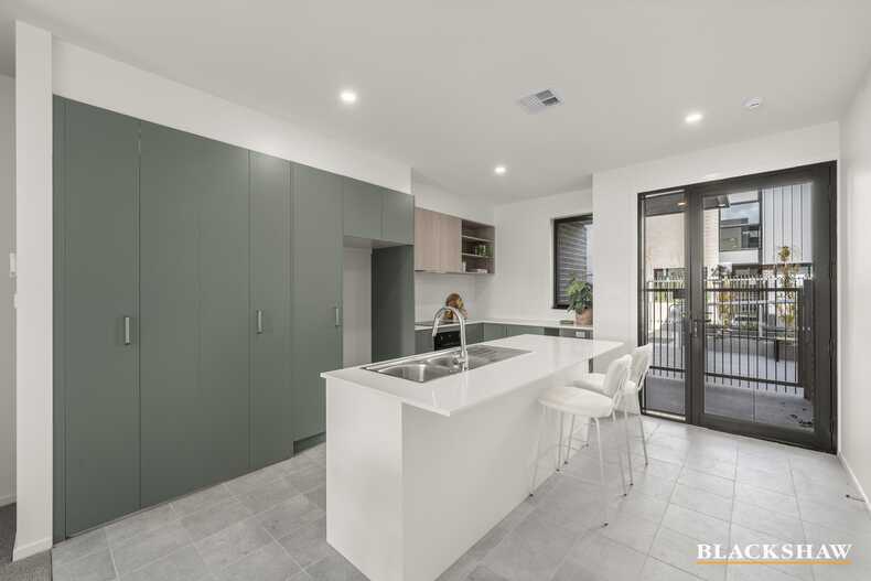 17/75 Kate Crace Street Gungahlin