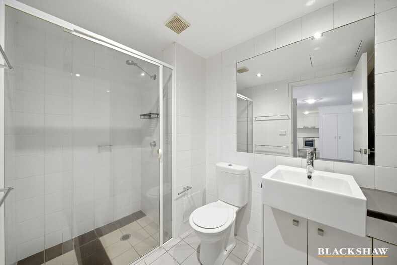 301/17 Dooring Street Braddon