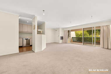 12/8 Howitt Street Kingston