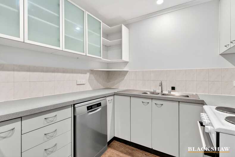 18/24 Beazley Crescent Calwell