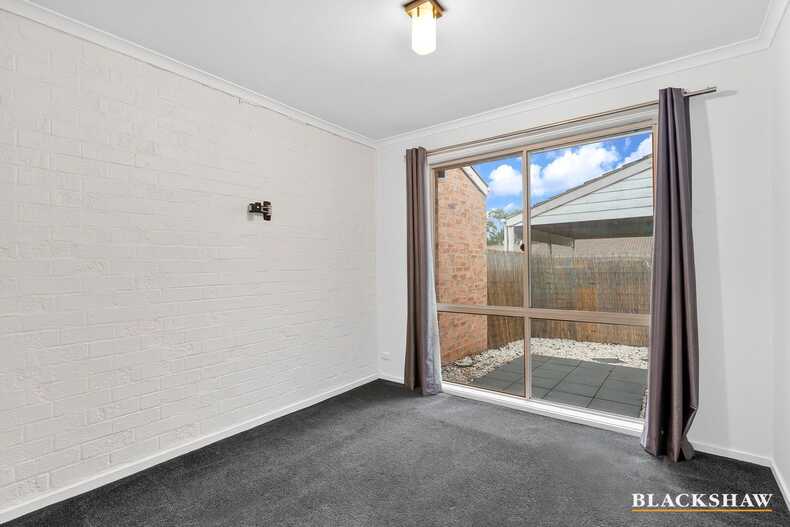 18/24 Beazley Crescent Calwell