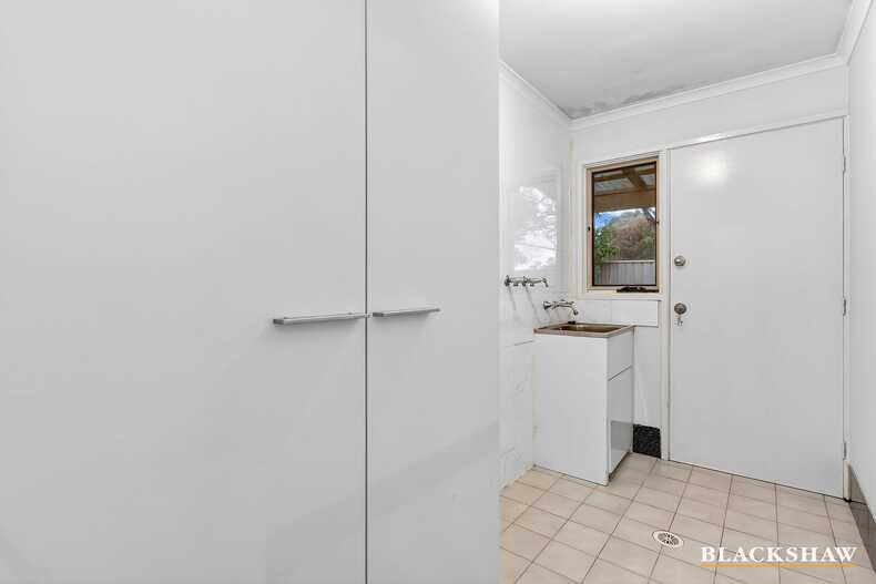 18/24 Beazley Crescent Calwell
