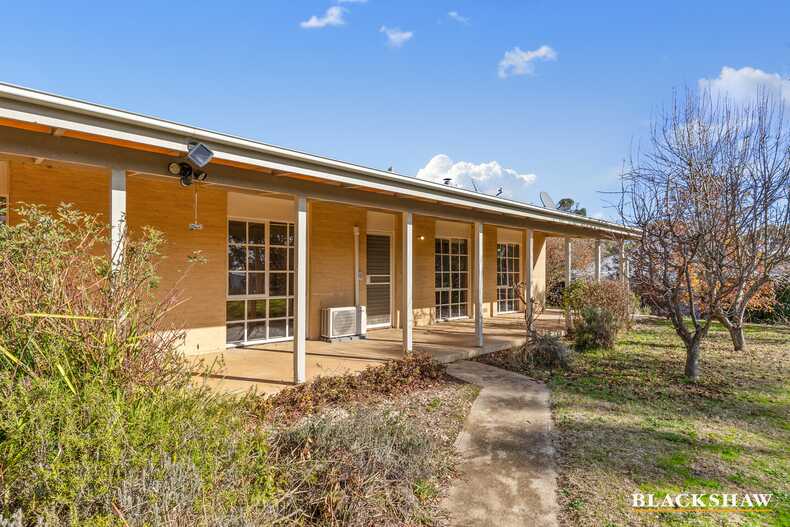 13 Lot Street Gundaroo