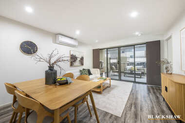 89/104 Henry Kendall Street Franklin